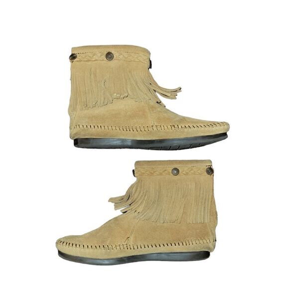 Minnetonka Moccasins 297T - Women's  Fringe Boot Bootie - Taupe Suede 5.5 - Picture 9 of 13